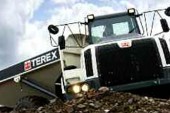 <span style='font-weight:300;'>Tombereaux</span><br/>Terex sort la série 9