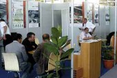 <span style='font-weight:300;'>Les céramistes en force depuis 2010</span><br/>Les grands noms de l’industrie à Alger