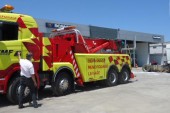 <span style='font-weight:300;'>Une dépanneuse qui fait office de grue et d’appareil de remorquage de 580 ch </span><br/>Le Rotateur 1060 importé par Scania pour compte de TMF Batouche
