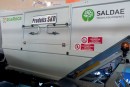 Saldae trucks équipement présente en avant la première la  benne à ordure monté en SKD et des équipements unicorn pour  le nettoyage des plages