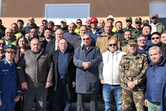 Après les essais sur la ligne Béchar–Tindouf, Abdelkader Djelaoui sur le terrain