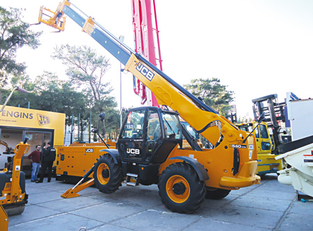 JCB 540-170 par Alger Engins