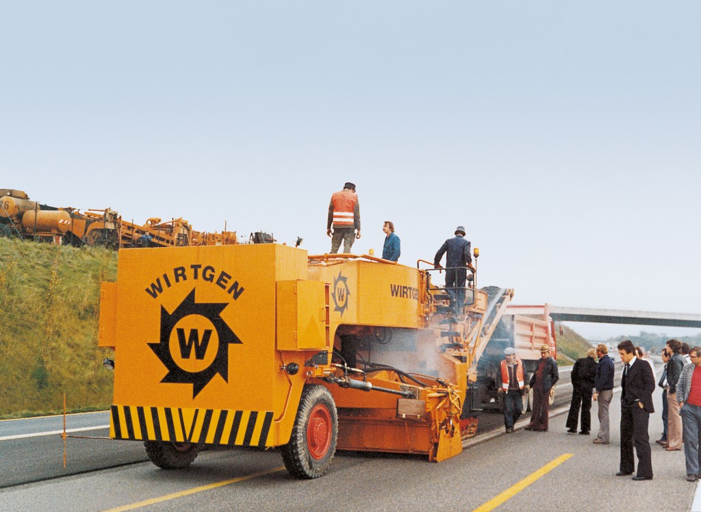 Wirtgen souffle ses 60 bougies : Une success-story signée par des personnes et des machines