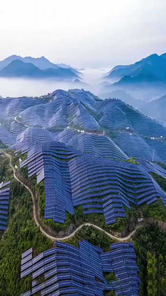 Energie renouvelable : La capacité solaire de la Chine passerait de 500 GW en 2023 à 1 TW d’ici 2026