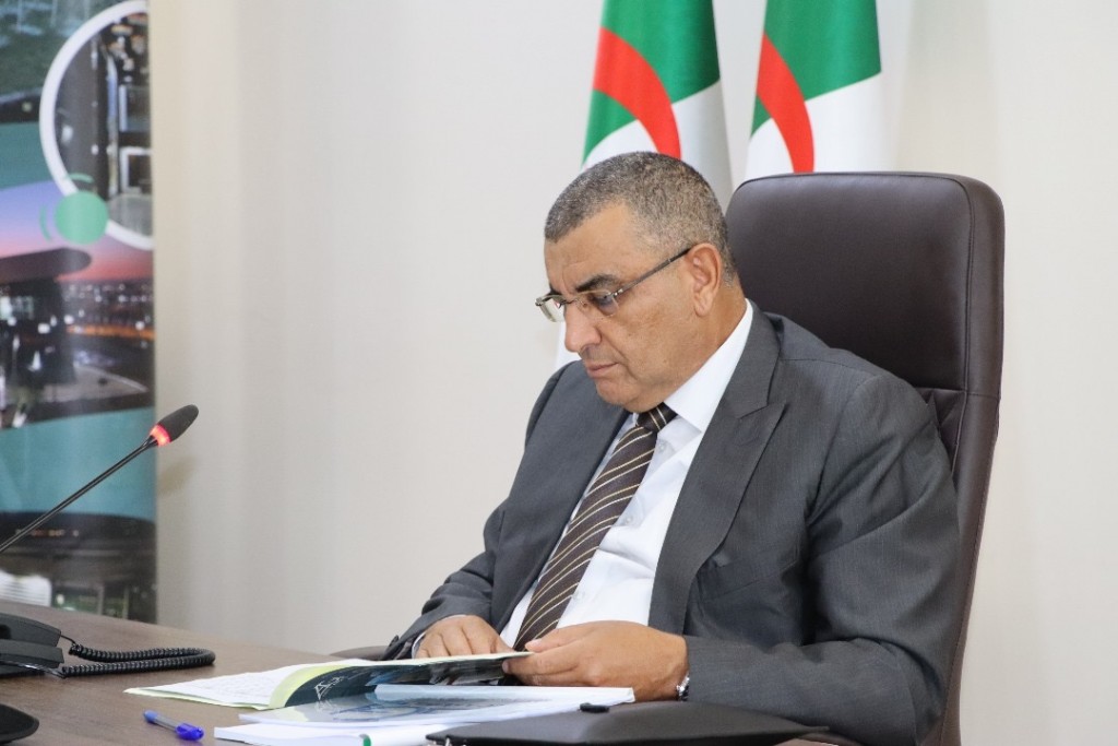 Le ministre Abdelkader Djaloui réunit les directeurs des travaux publics des 58 wilayas pour décliner le programme des projets 2026