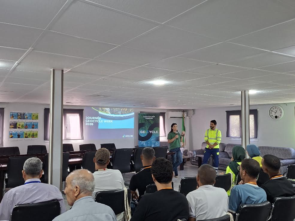 Holcim El-Djazaïr organise une journée de sensibilisation à l’entrepreneuriat vert pour les jeunes de Mascara